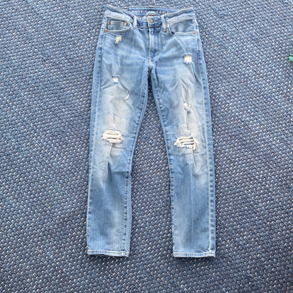 American Eagle and Hollister 29x30 men’s jeans.